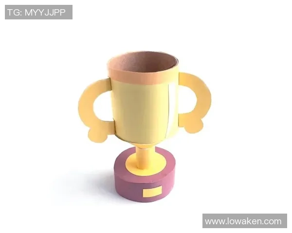 便携折叠足球水杯设计理念与使用体验分享 便携折叠足球水杯设计理念与使用体验分享