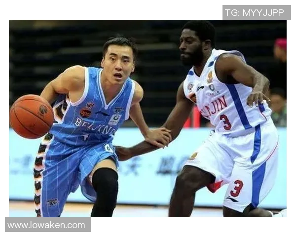 北京篮球队技术争议引发热议球迷与专家观点碰撞激烈讨论 北京篮球队技术争议引发热议球迷与专家观点碰撞激烈讨论