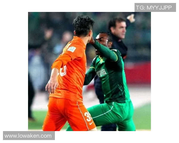 足球裁判周刚微博引发热议球迷对裁判判罚标准展开激烈讨论 足球裁判周刚微博引发热议球迷对裁判判罚标准展开激烈讨论